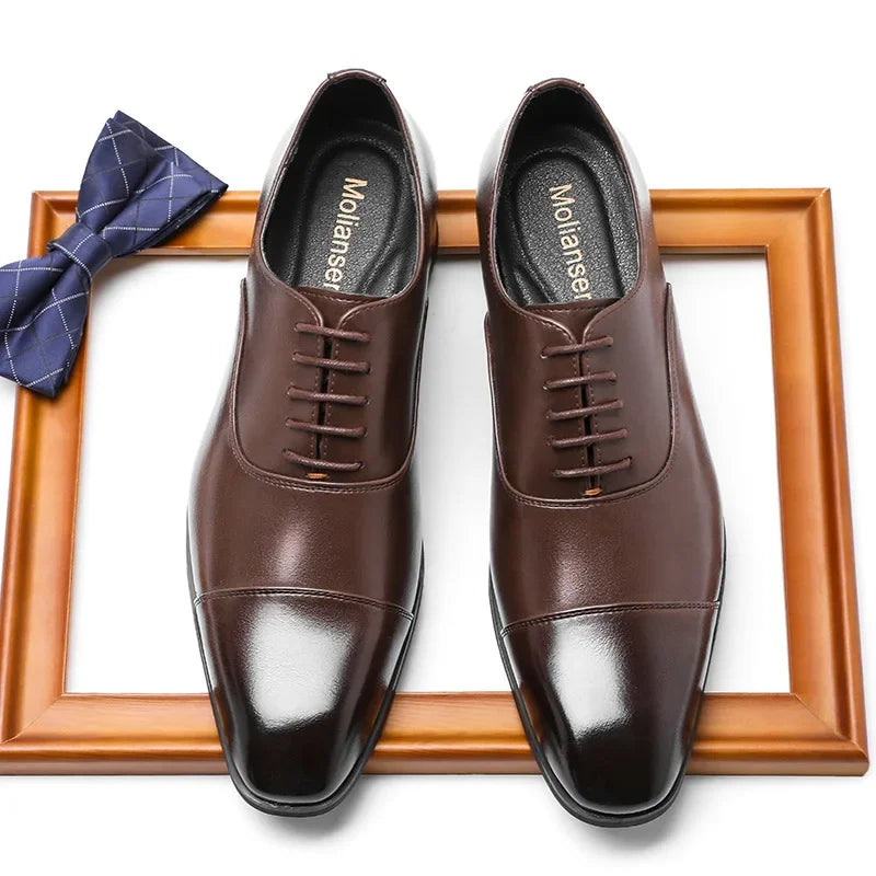 Men's Wide-Fit Leather Oxford Dress Shoes
